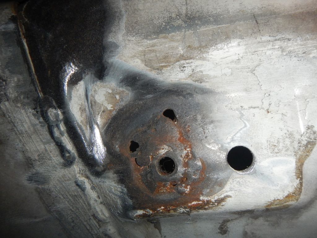 Schweißmutter Heckblech 1.jpg