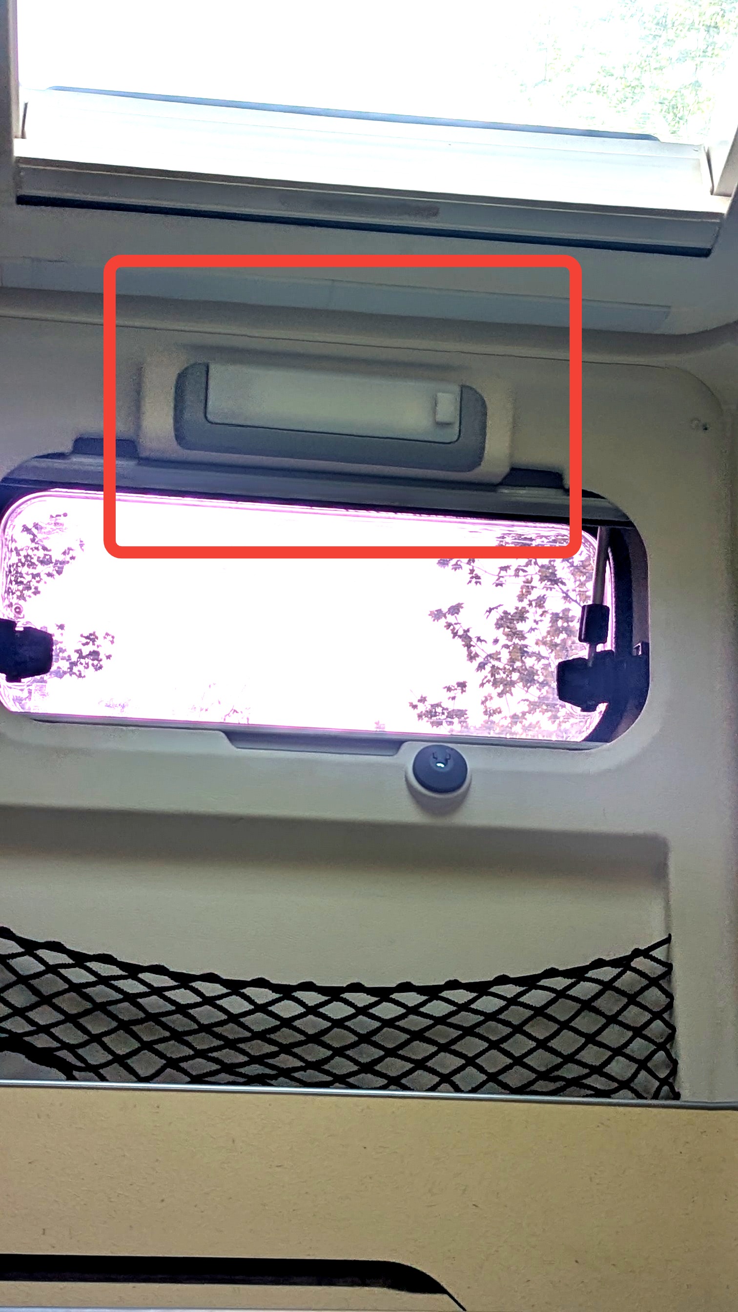 upper fluro light.jpg